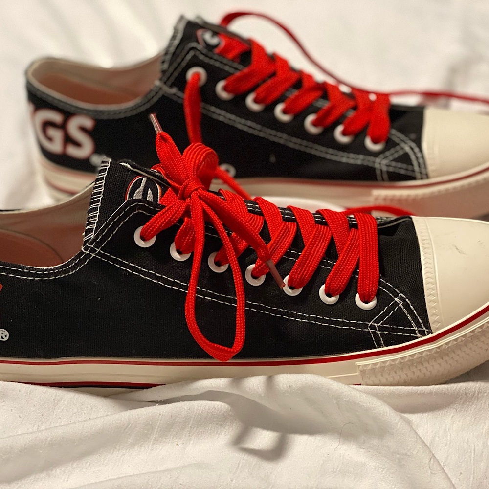 National champions GEORGIA BULLDOGS Rare red and black sneakers!